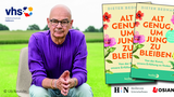 Journalist Dieter Bednarz mit Buchcover