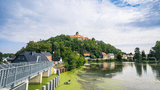 Burg Schönfels mit Burgteich