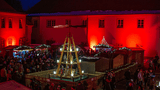 Weihnachtsmarkt_Limbach_Oberfrohna_Rathaushof_Maxi Bauer CC0.jpg