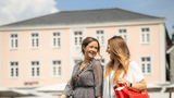 Shopping Rathausplatz hoch_(c)_Kultur und Werbung Lippstadt GmbH Sabrinity (1).jpg