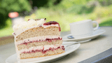Tortenbuffet im Wald