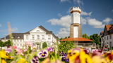 Gradierwerk mit dem Uhrenturm